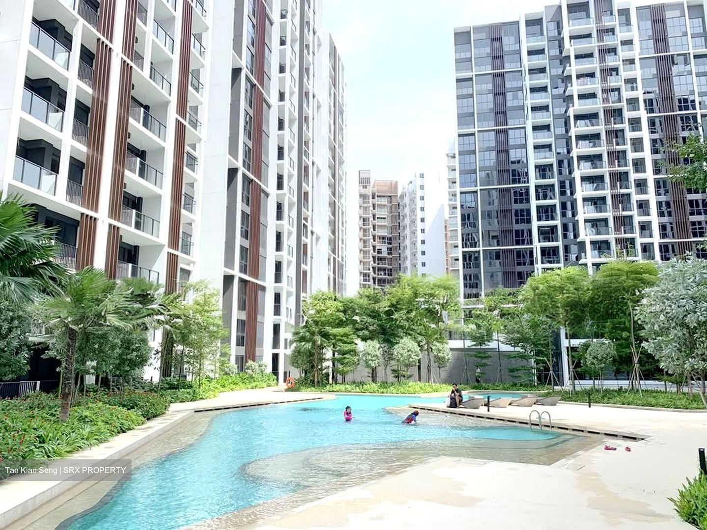 Botanique At Bartley (D19), Condominium #593661671